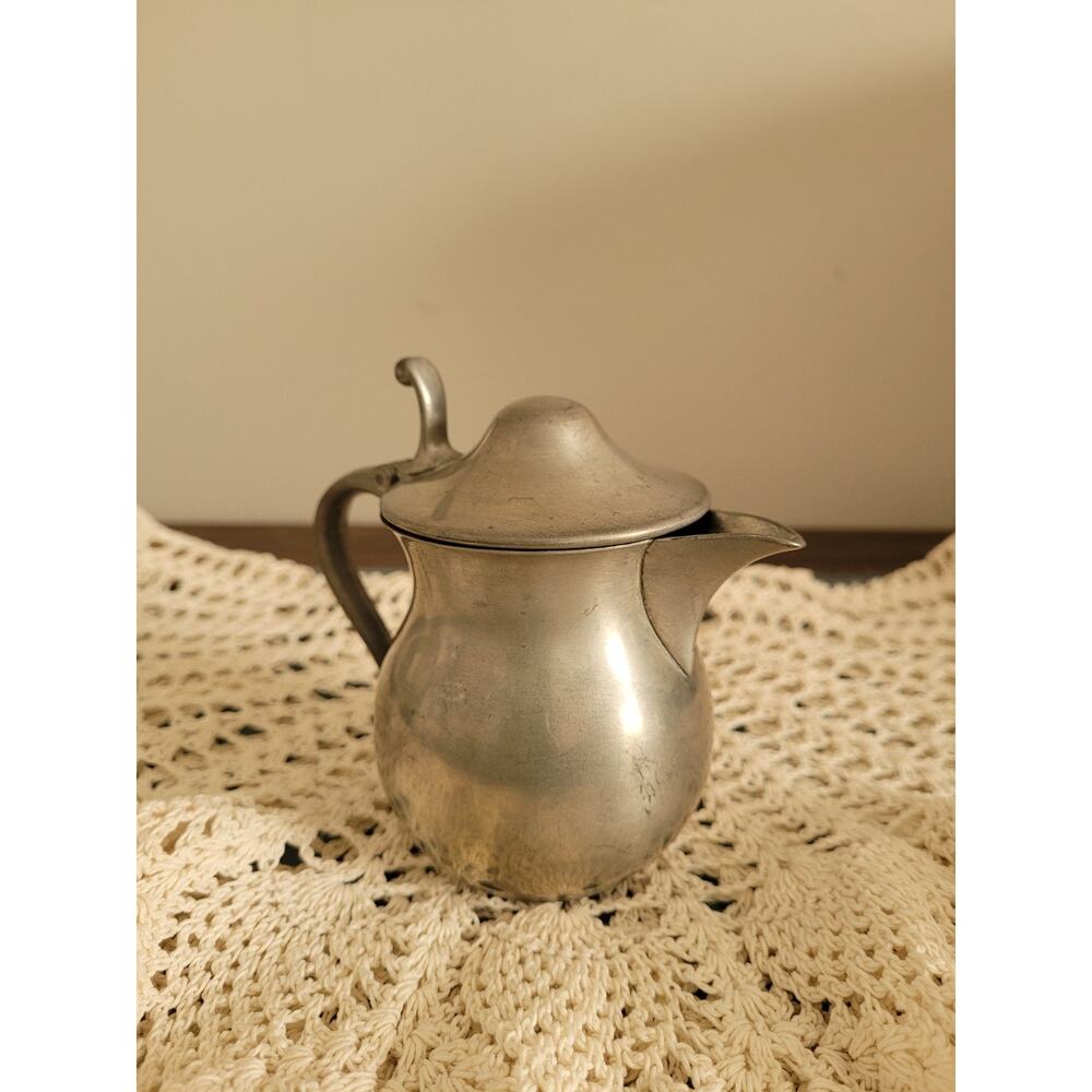 Vintage Woodbury Pewter Creamer